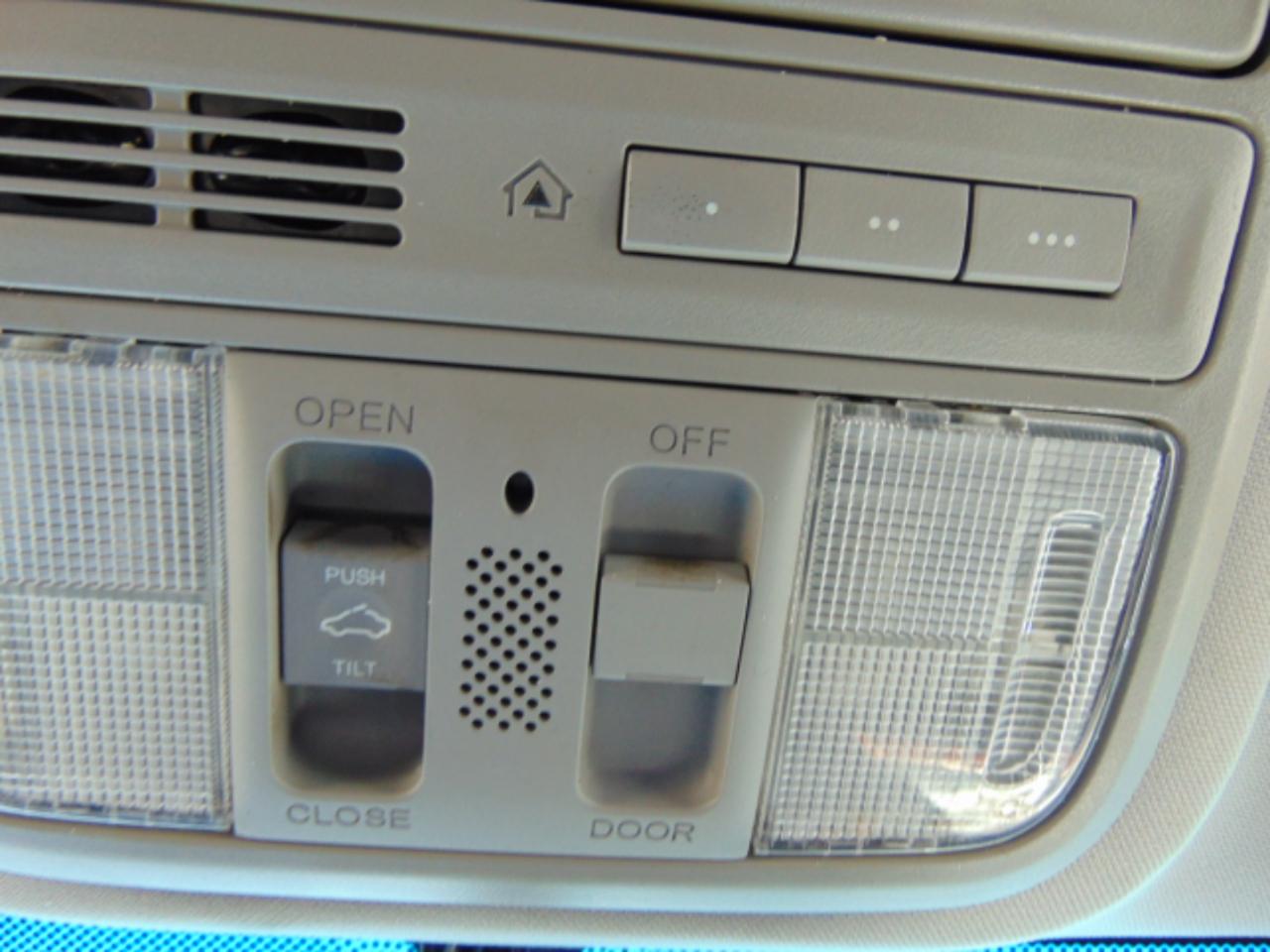 Honda Accord Crosstour EX-L 4WD 5-Spd AT 2011