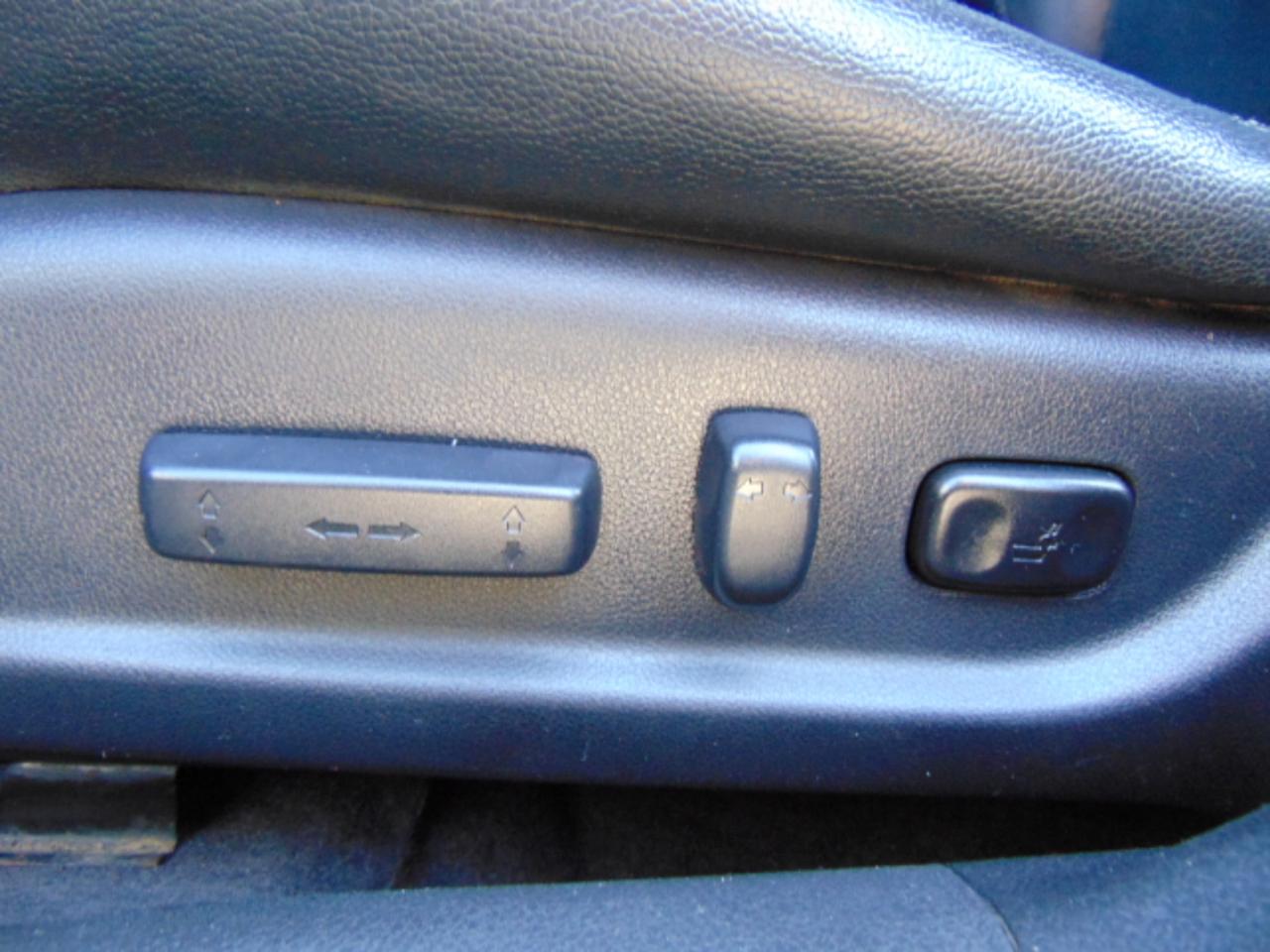 Honda Accord Crosstour EX-L 4WD 5-Spd AT 2011