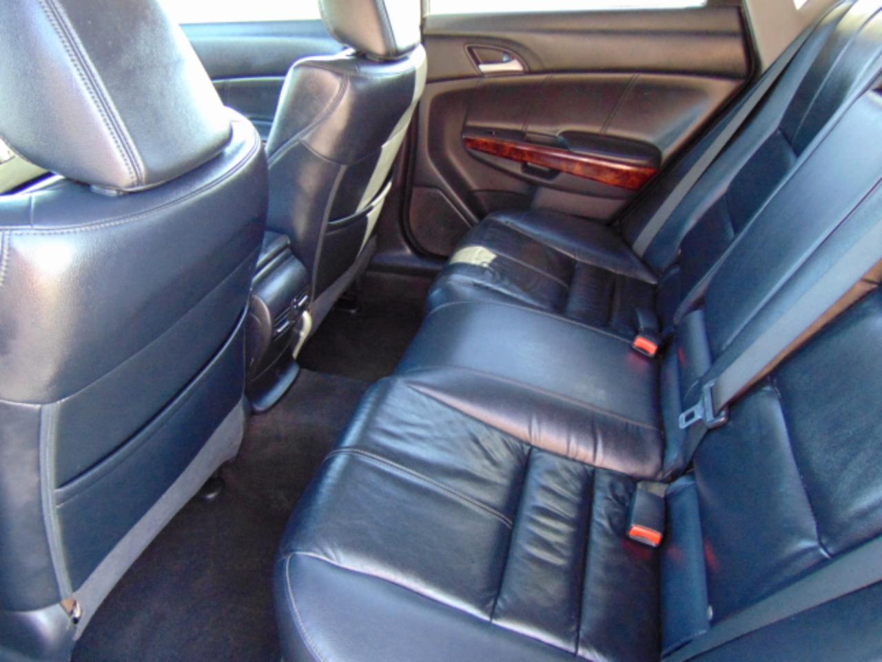 Honda Accord Crosstour EX-L 4WD 5-Spd AT 2011