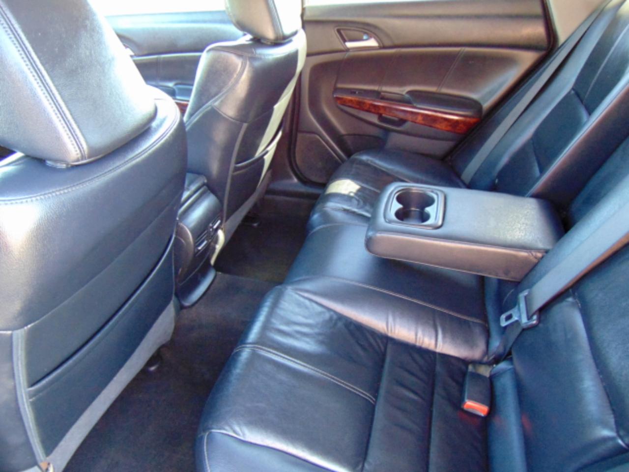 Honda Accord Crosstour EX-L 4WD 5-Spd AT 2011