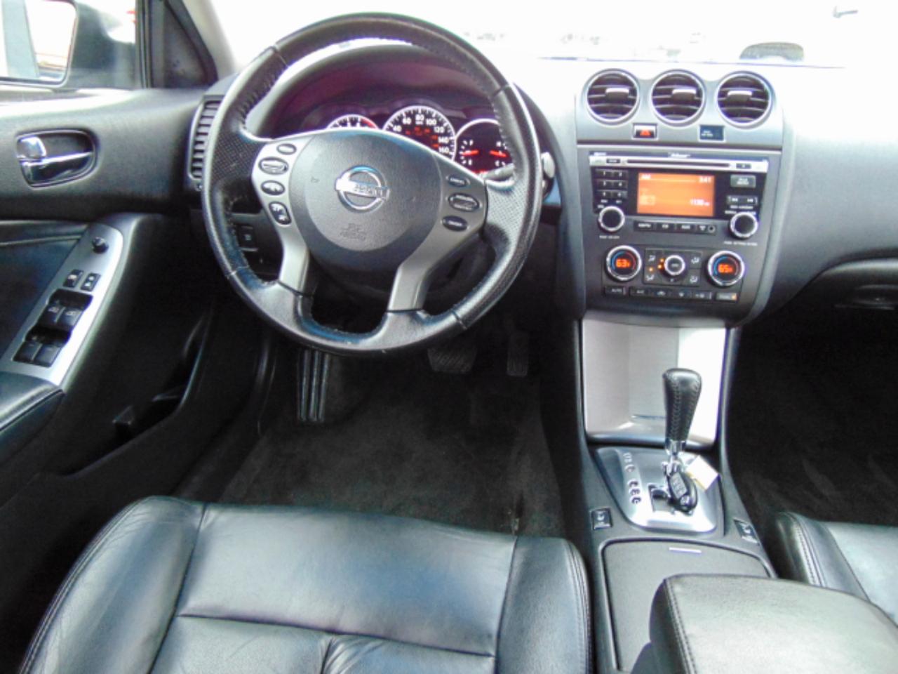 Nissan Altima 2.5 SL 2010