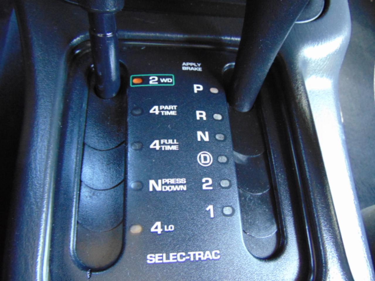 Jeep Grand Cherokee Laredo 4WD 2003