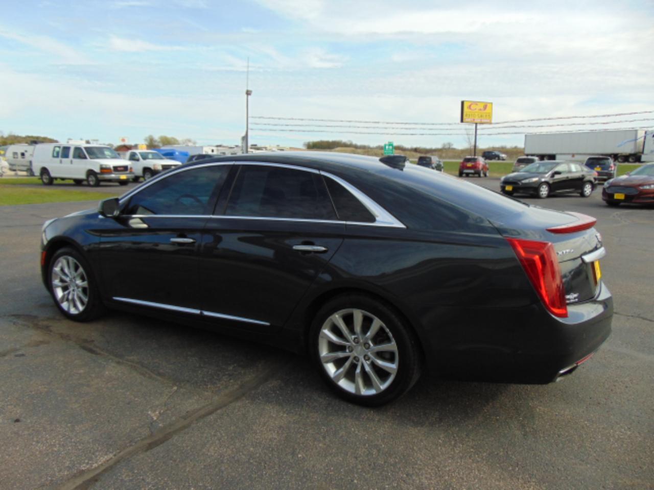 Cadillac XTS Luxury AWD 2016