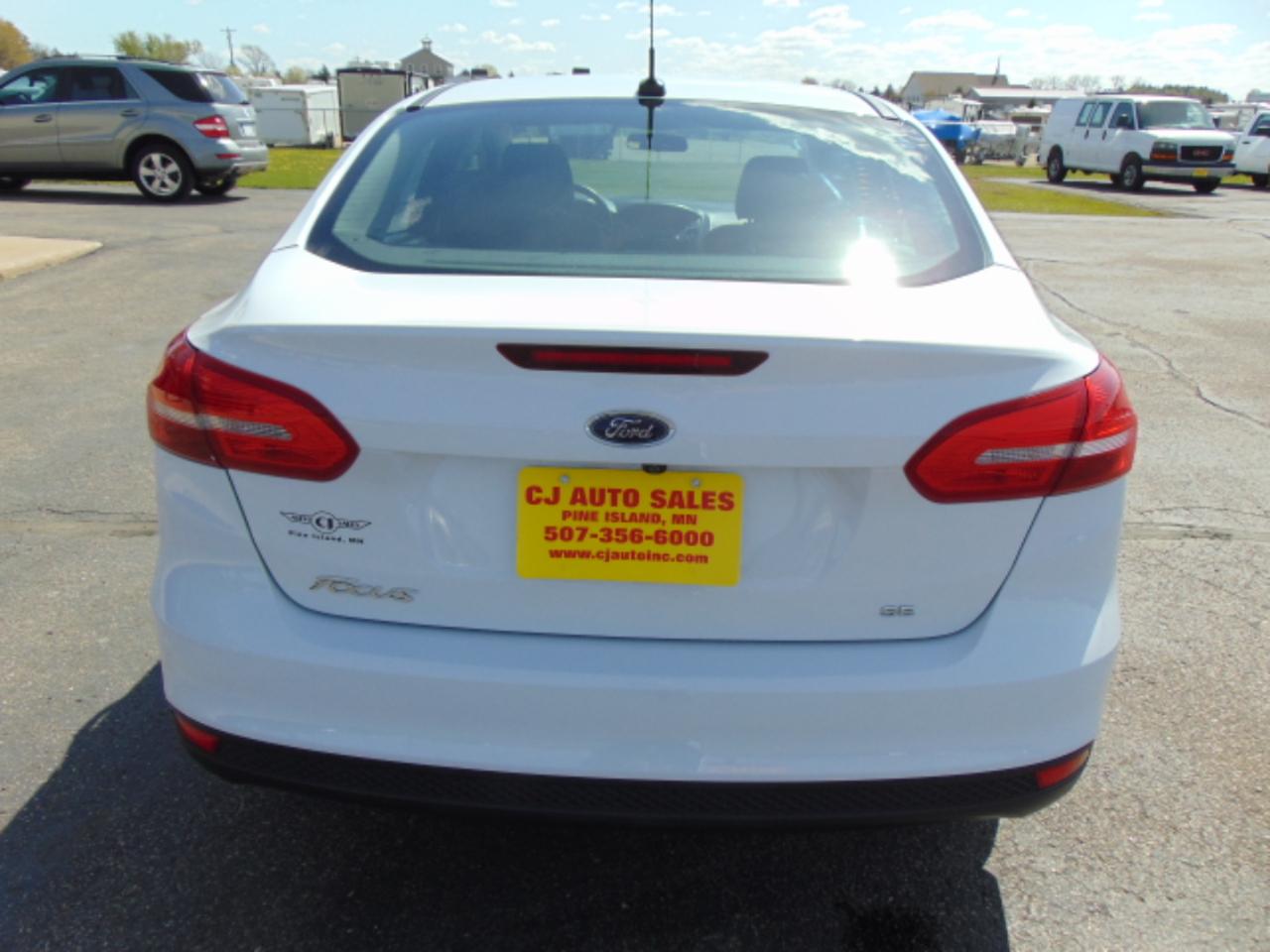 Ford Focus SE Sedan 2018