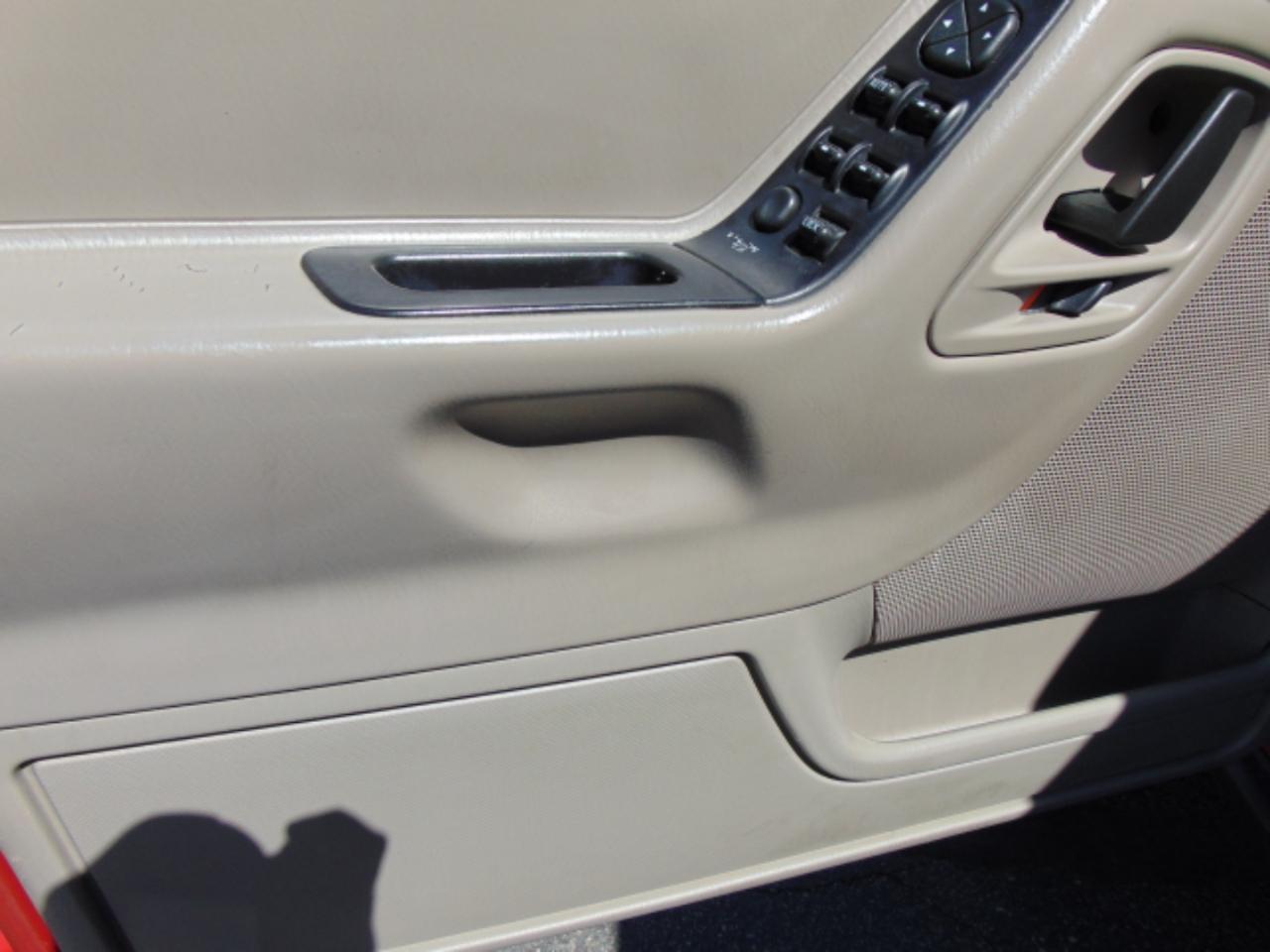 Jeep Grand Cherokee Laredo 4WD 2003