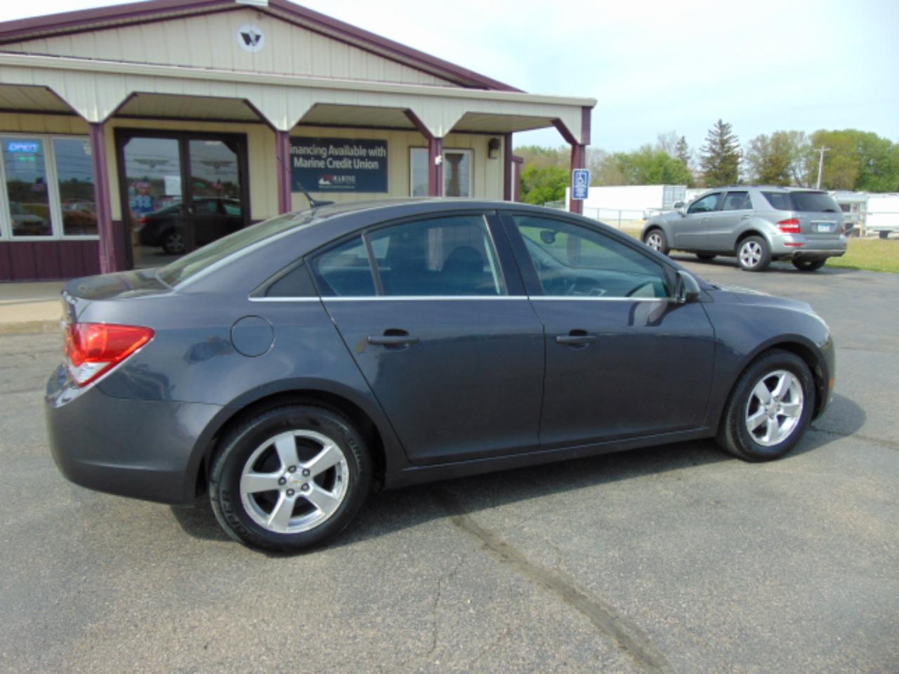 Chevrolet Cruze 1LT 2011