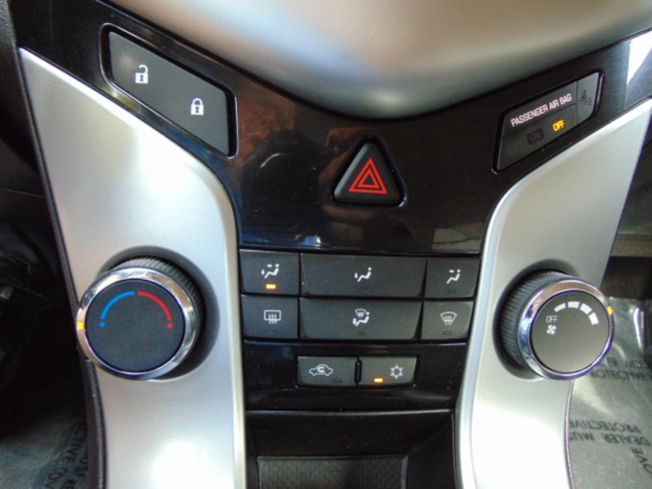 Chevrolet Cruze 1LT 2011