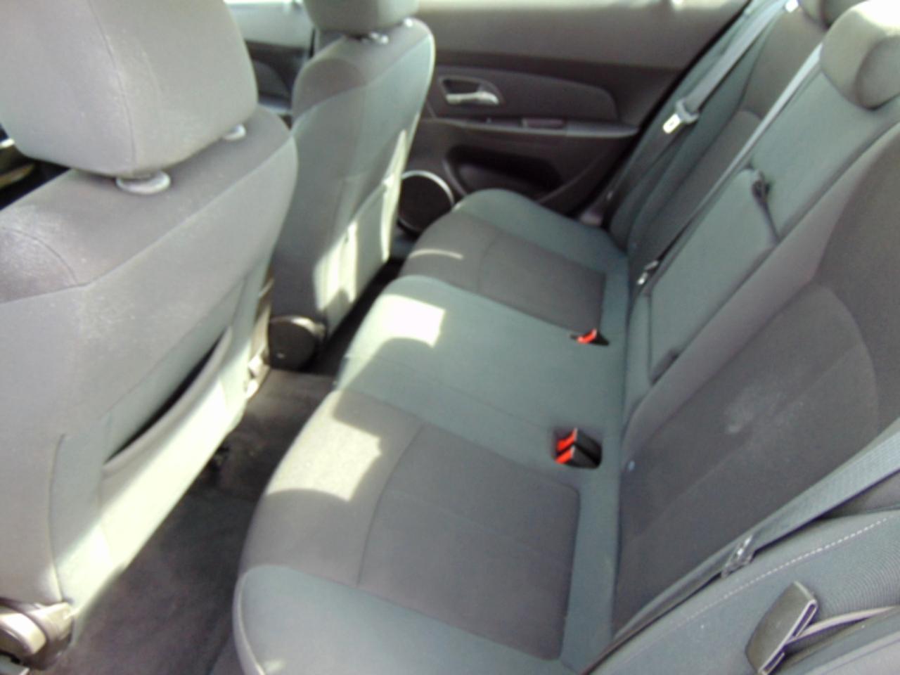 Chevrolet Cruze 1LT 2011