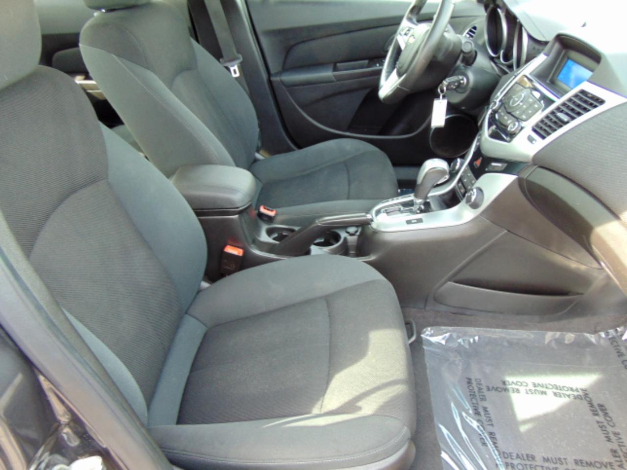 Chevrolet Cruze 1LT 2011