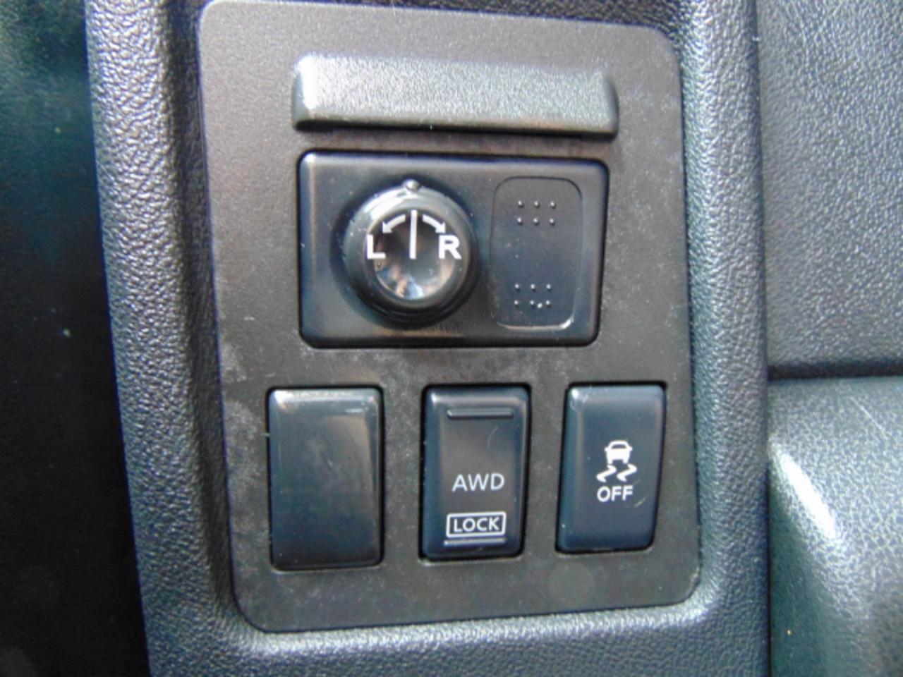 Nissan Rogue SV AWD 2013