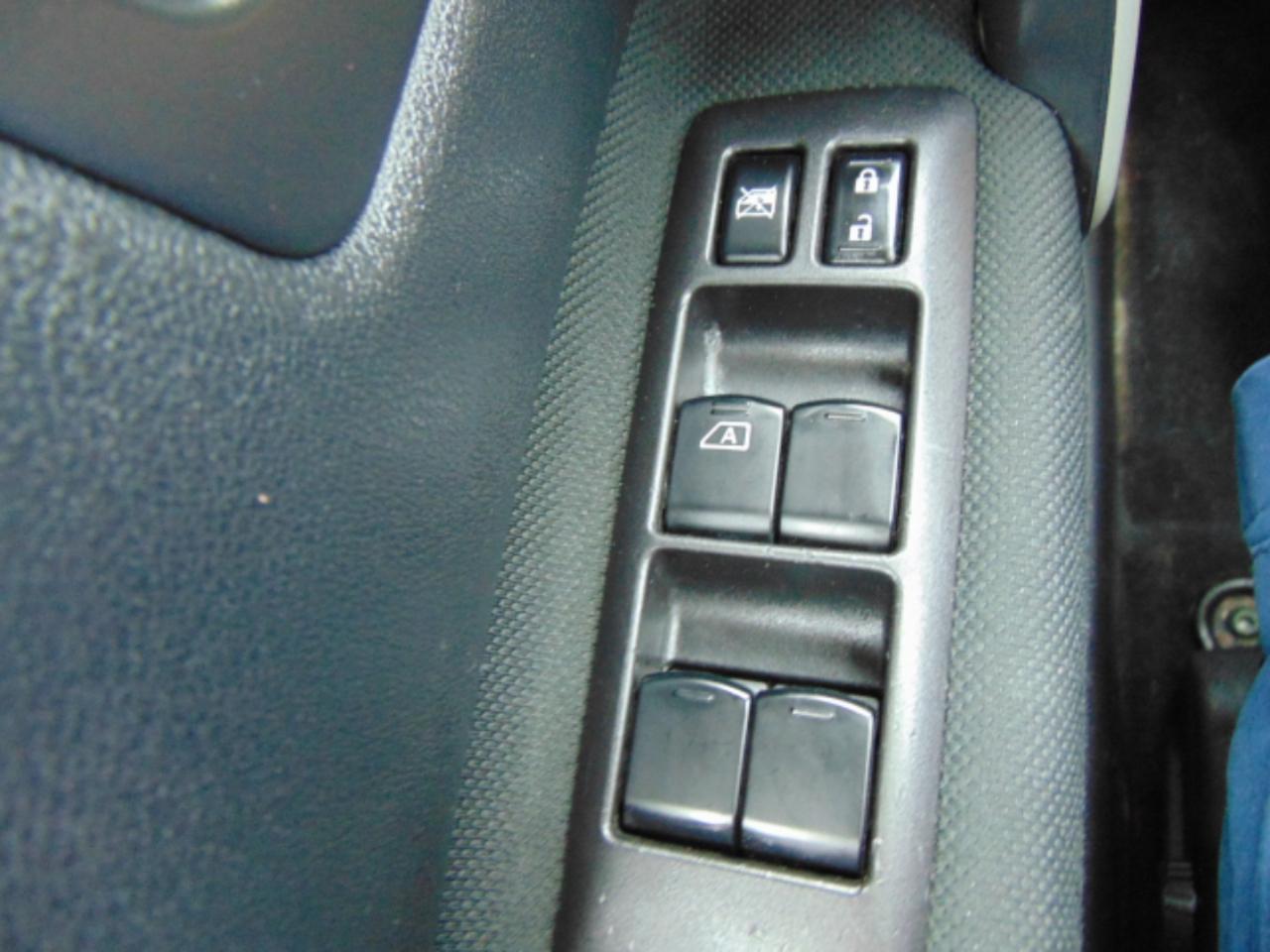 Nissan Rogue SV AWD 2013