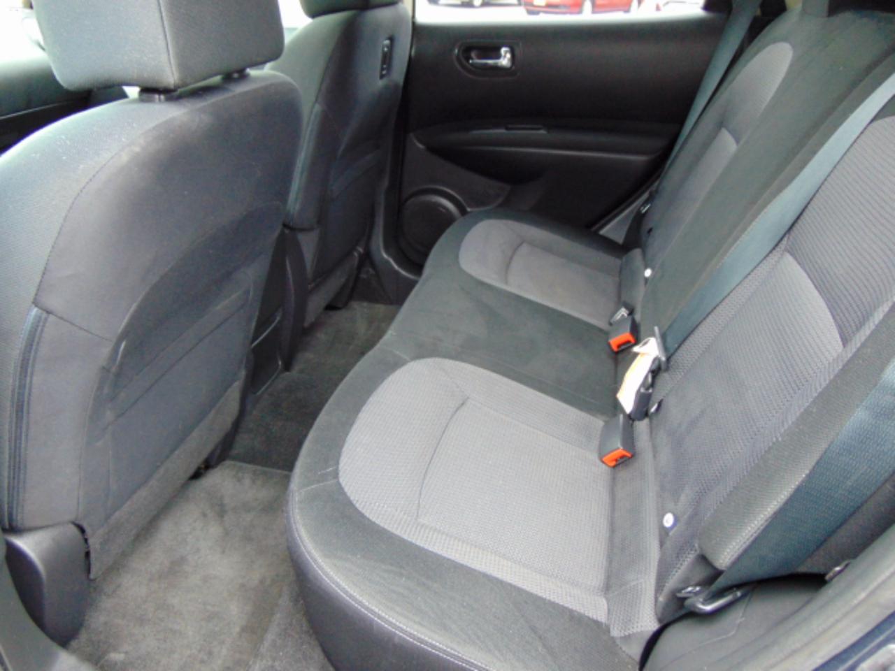 Nissan Rogue SV AWD 2013