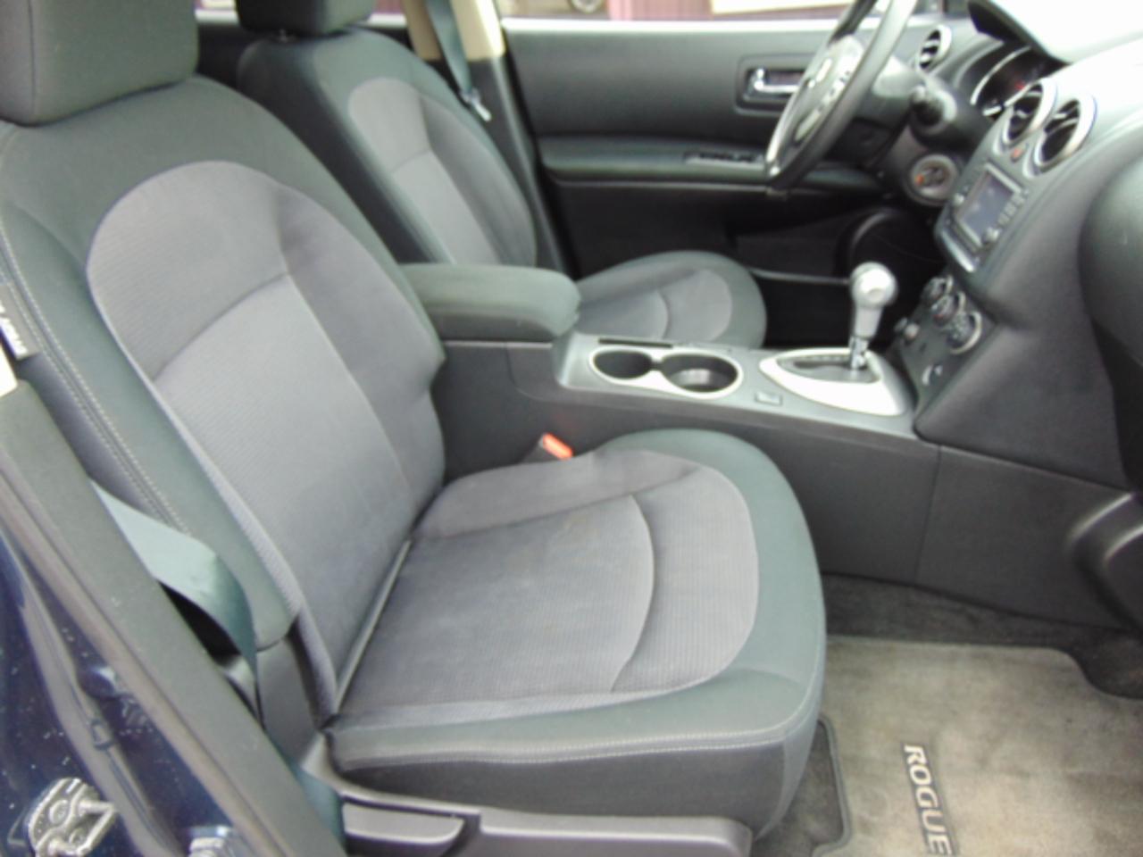 Nissan Rogue SV AWD 2013