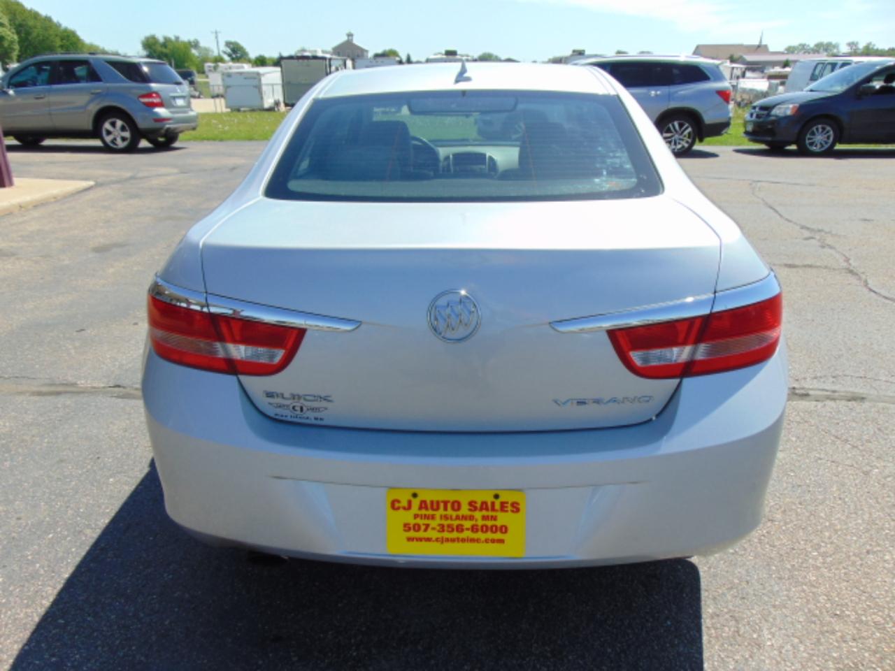 Buick Verano Base 2013