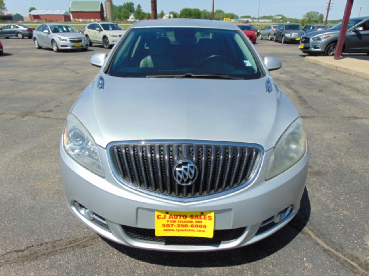 Buick Verano Base 2013