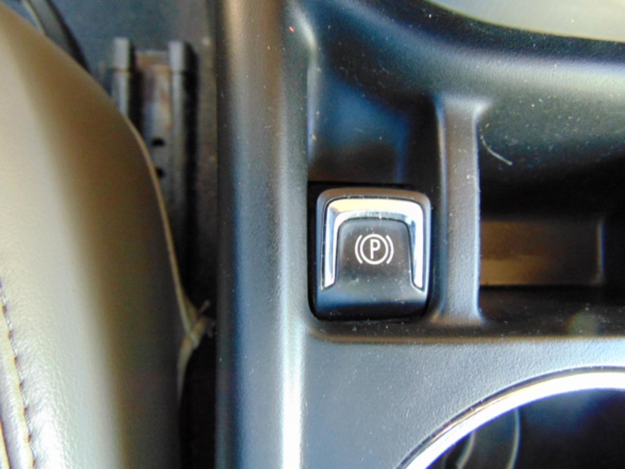 Buick Verano Base 2013