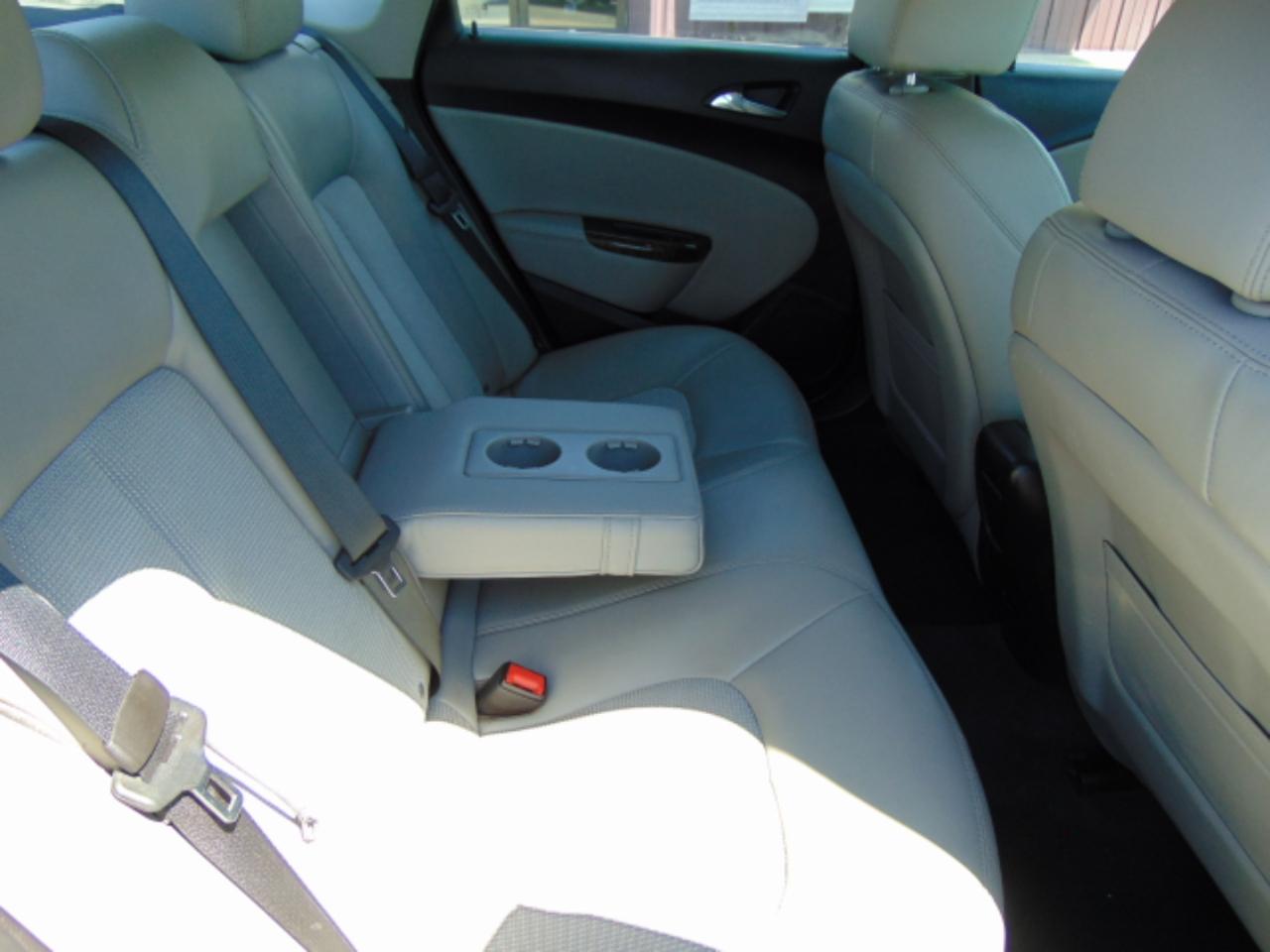 Buick Verano Base 2013