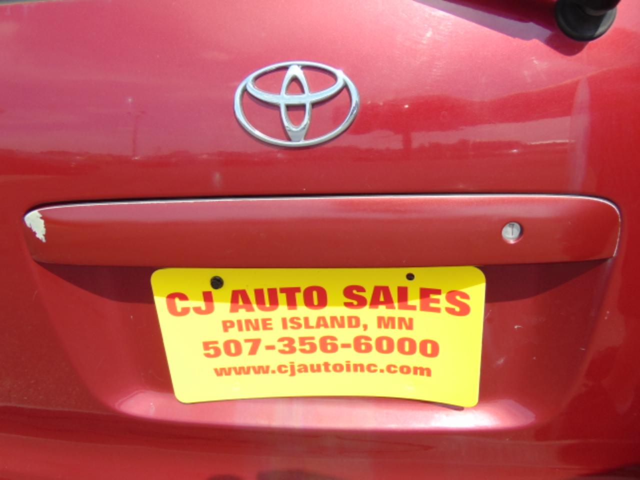 Toyota Sienna LE 4-Door 2000