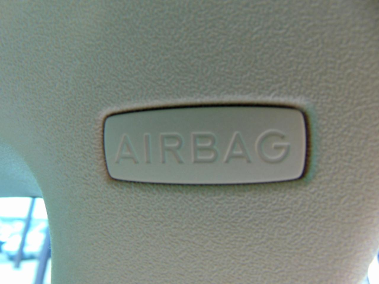 Volkswagen Tiguan  2012