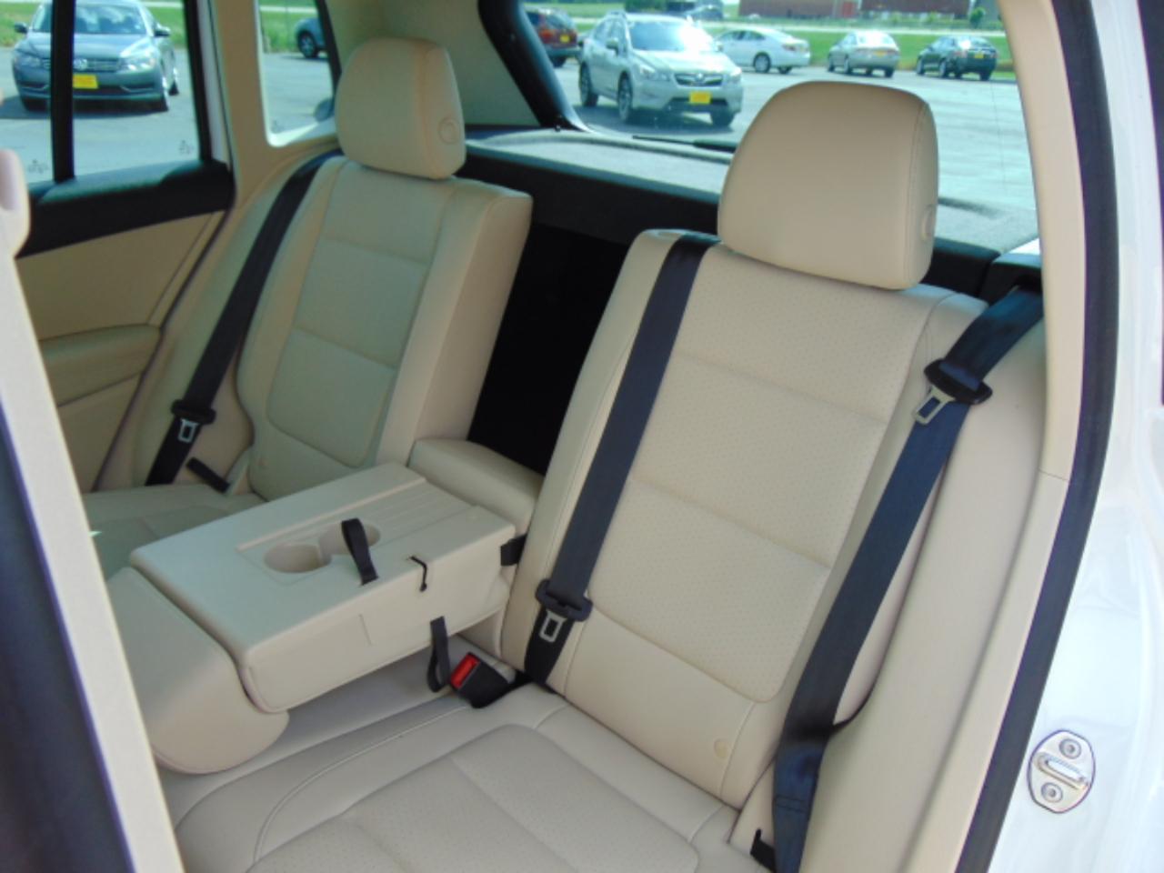 Volkswagen Tiguan  2012