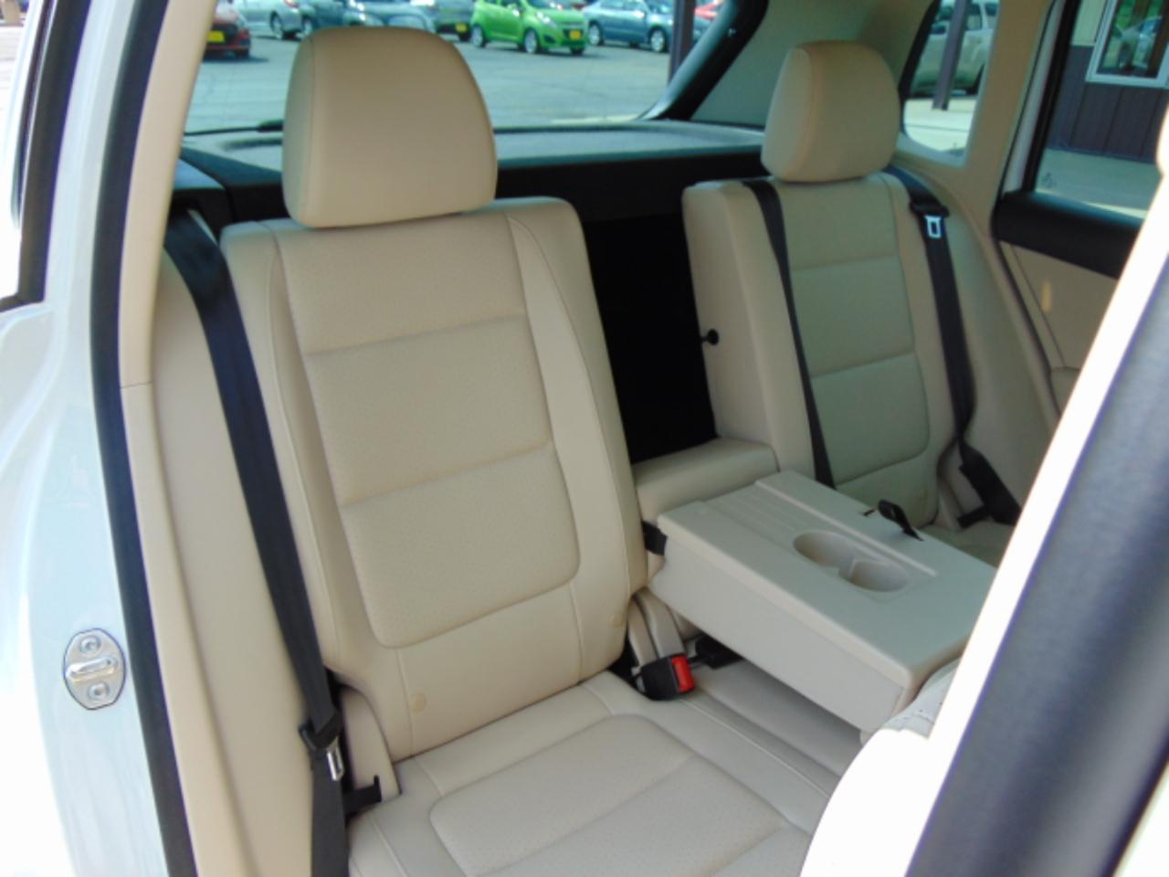 Volkswagen Tiguan  2012