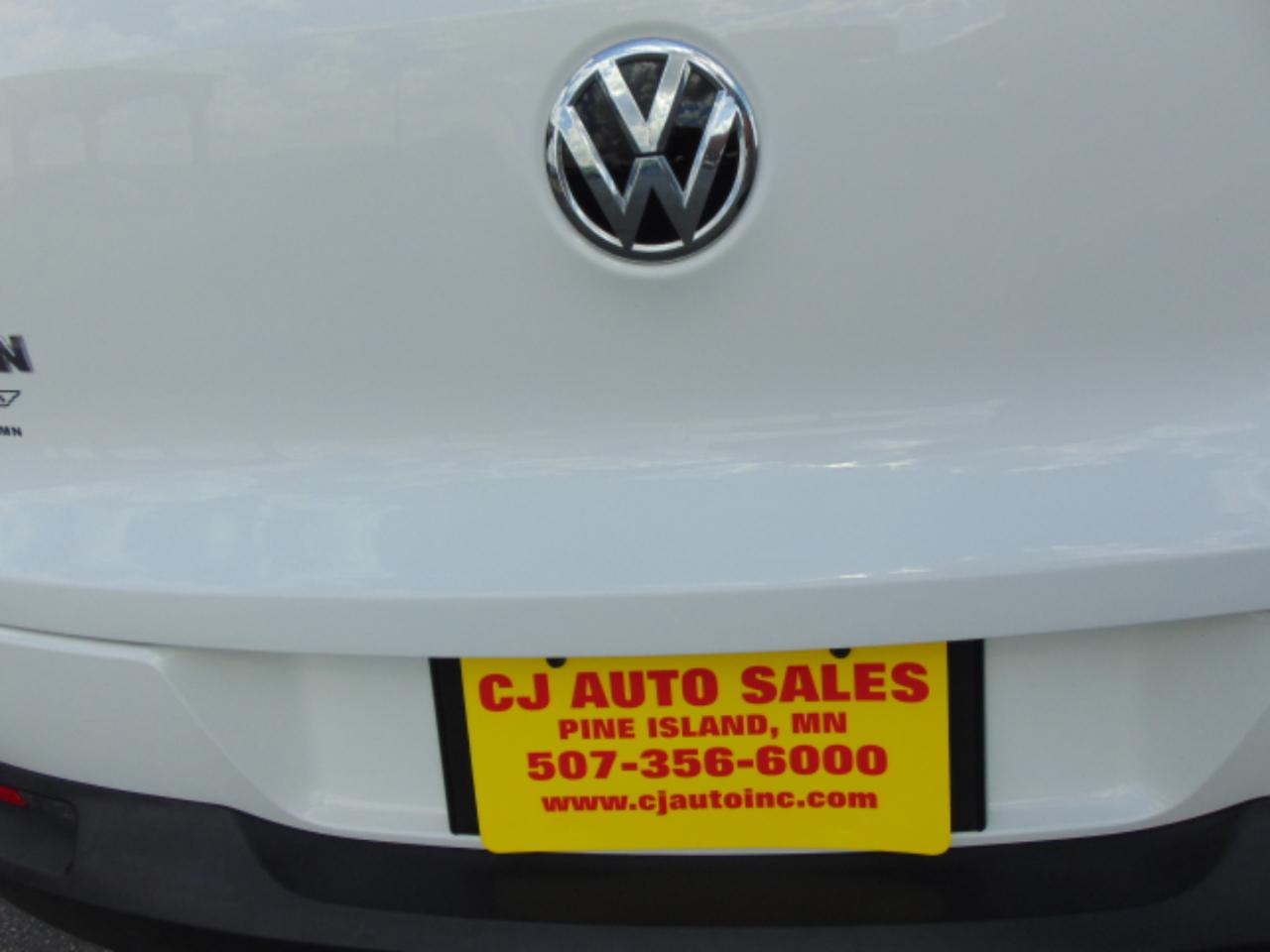 Volkswagen Tiguan  2012