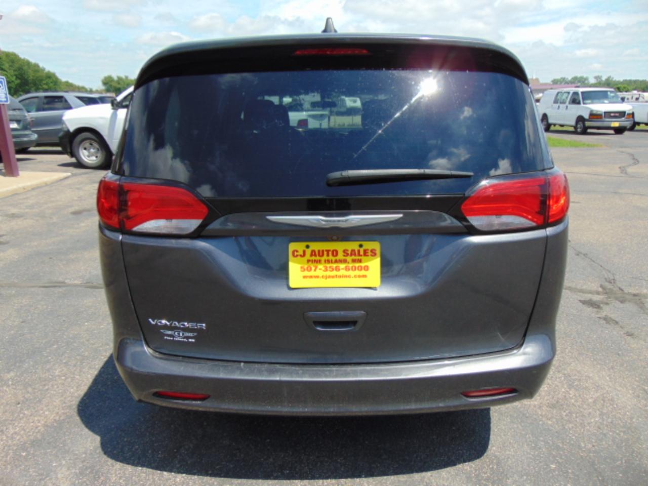 Chrysler Voyager LX 2021