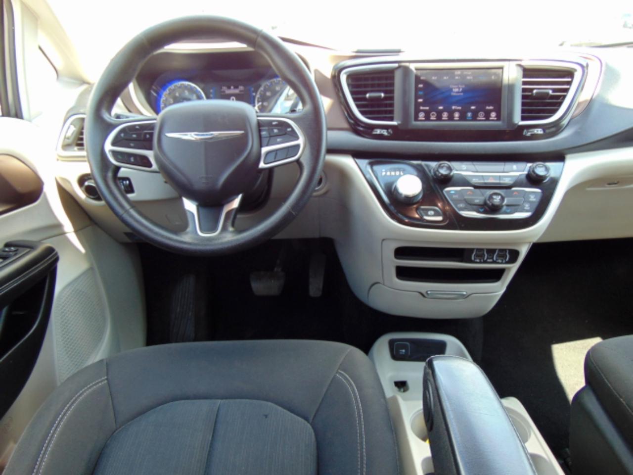Chrysler Voyager LX 2021
