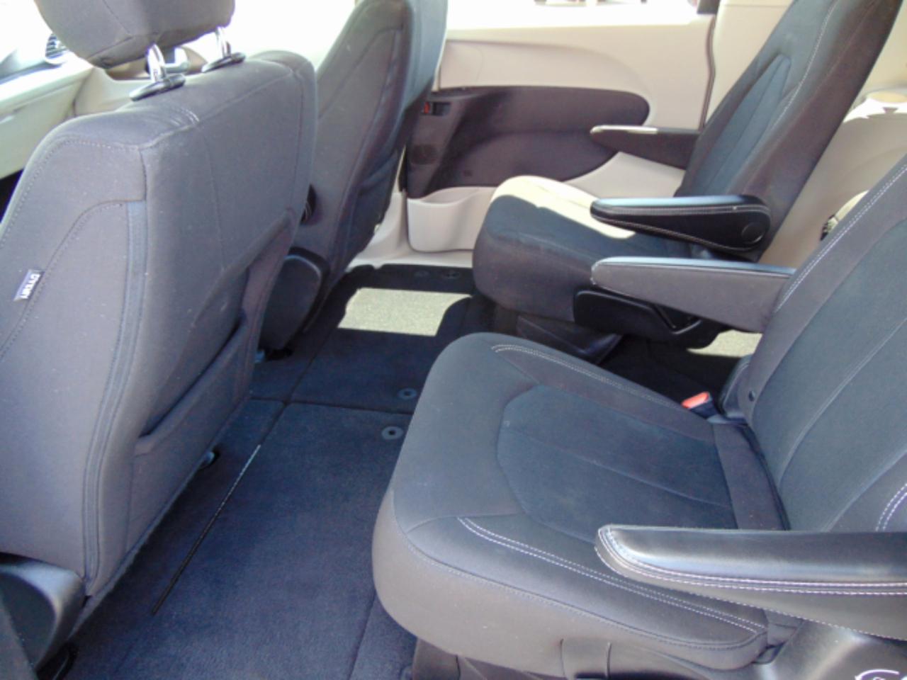 Chrysler Voyager LX 2021