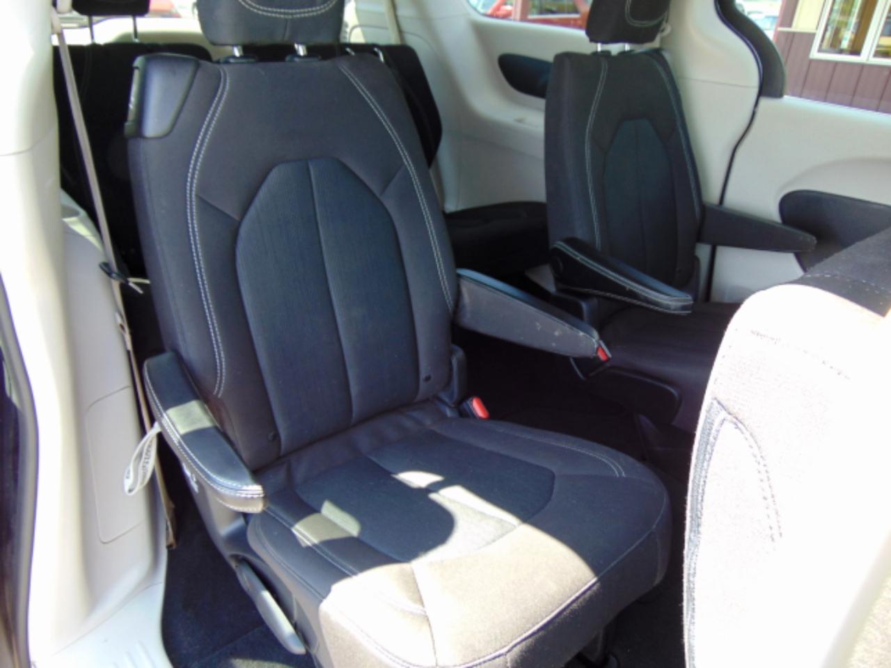 Chrysler Voyager LX 2021