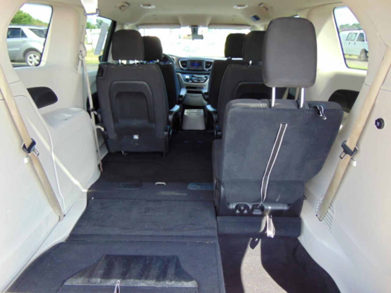 Chrysler Voyager LX 2021