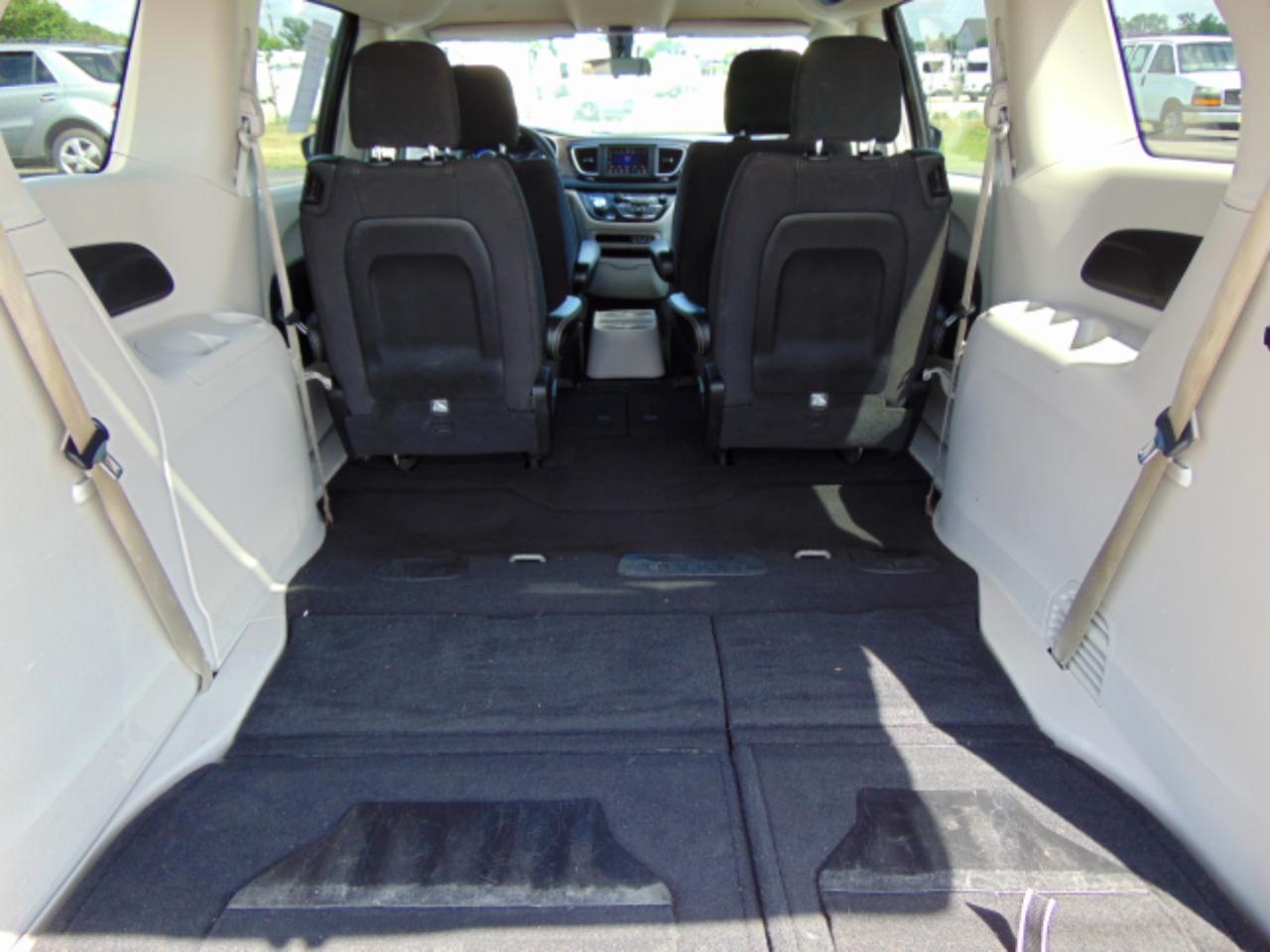 Chrysler Voyager LX 2021