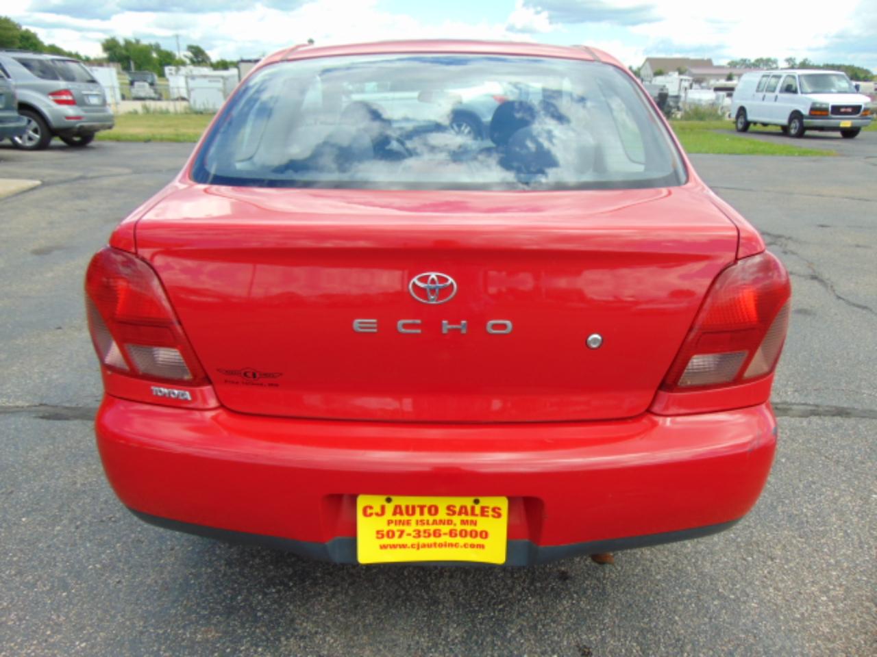 Toyota ECHO 2-Door Sedan 2002