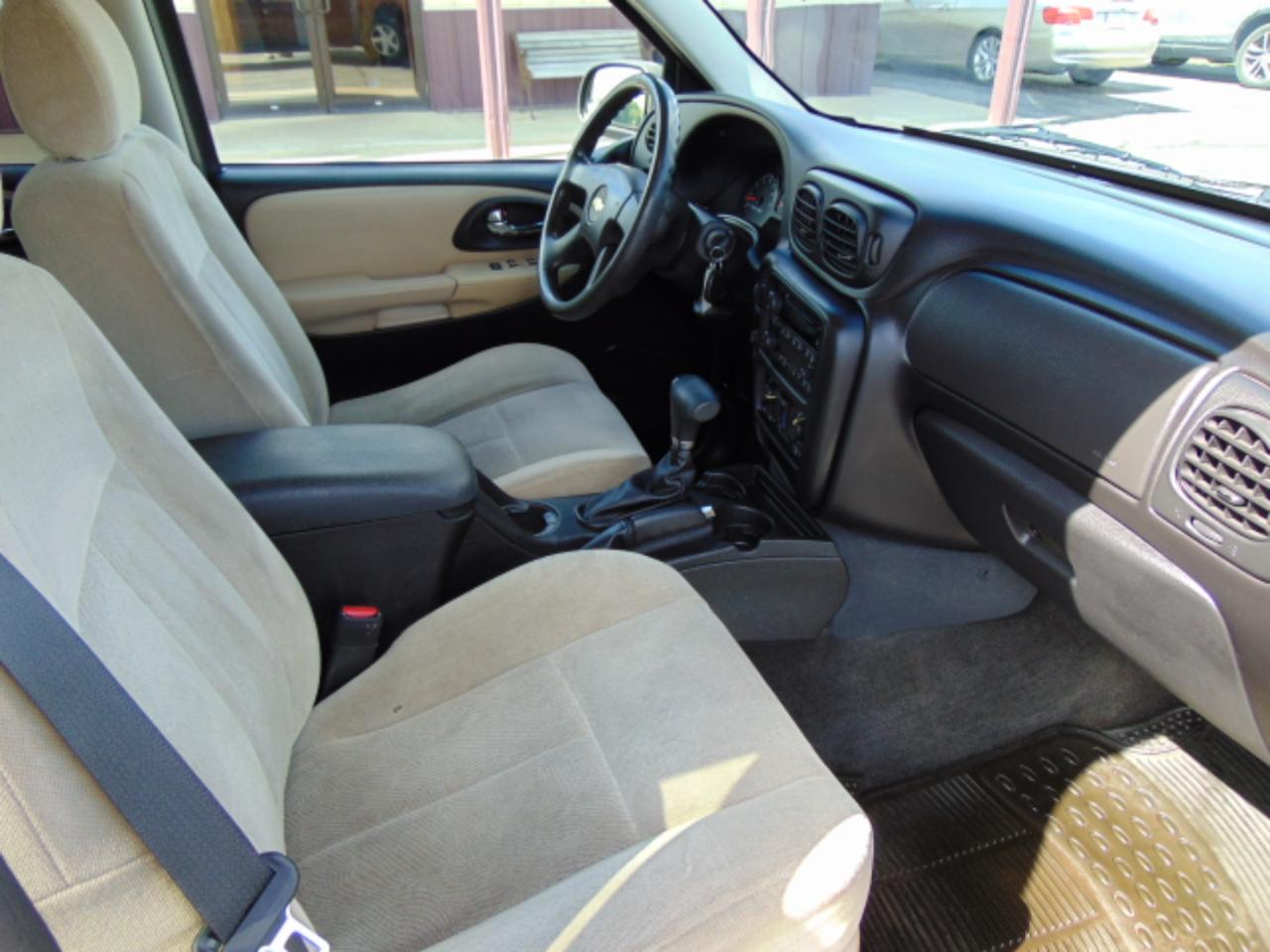 Chevrolet TrailBlazer LS 4WD 2006