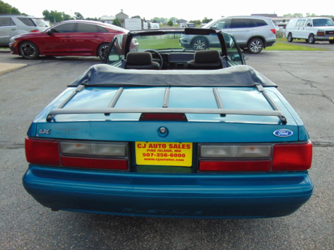 Ford Mustang LX convertible 1993