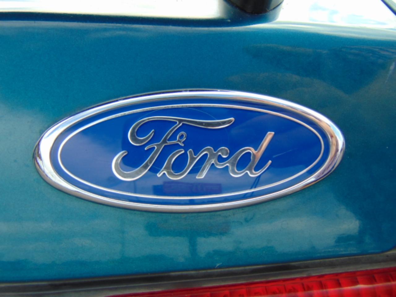 Ford Mustang LX convertible 1993