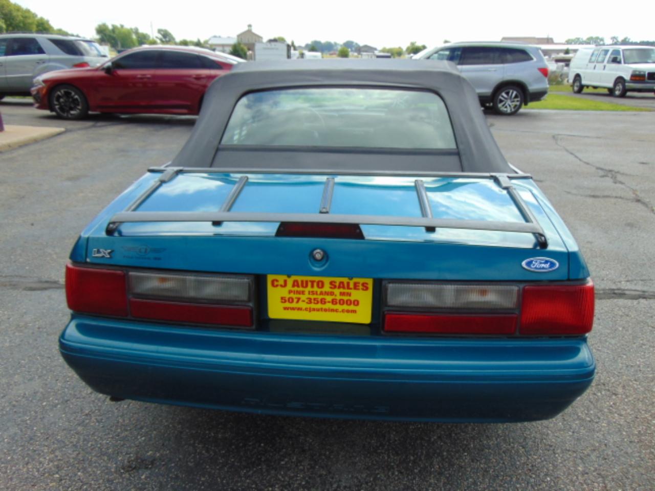 Ford Mustang LX convertible 1993