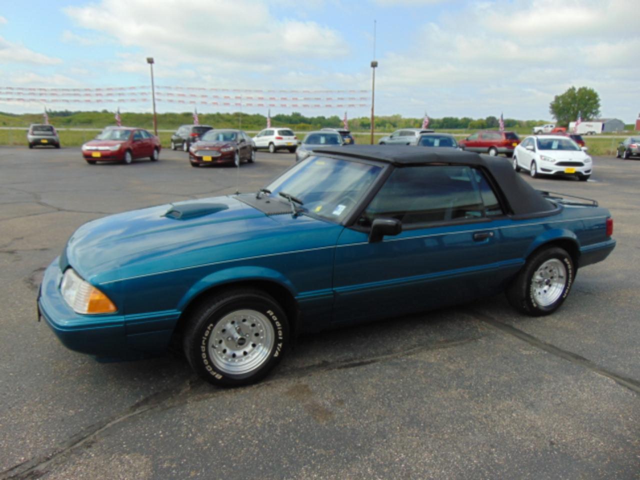 Ford Mustang LX convertible 1993