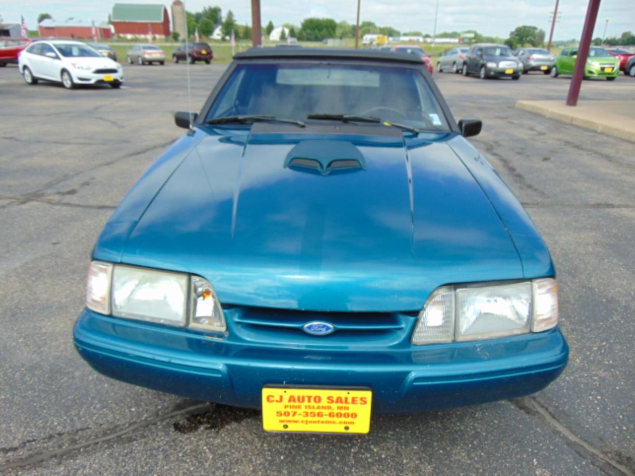 Ford Mustang LX convertible 1993