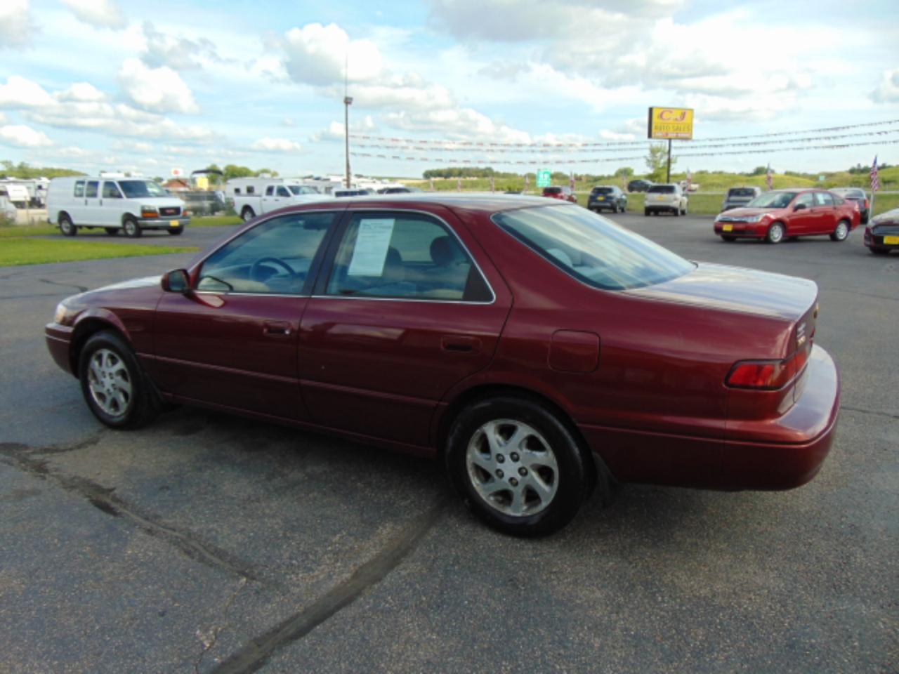 Toyota Camry LE V6 1999