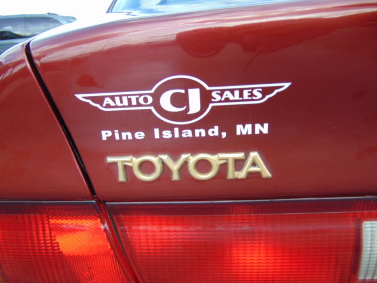 Toyota Camry LE V6 1999