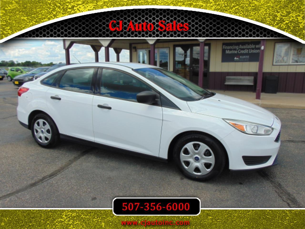 Ford Focus S Sedan 2017