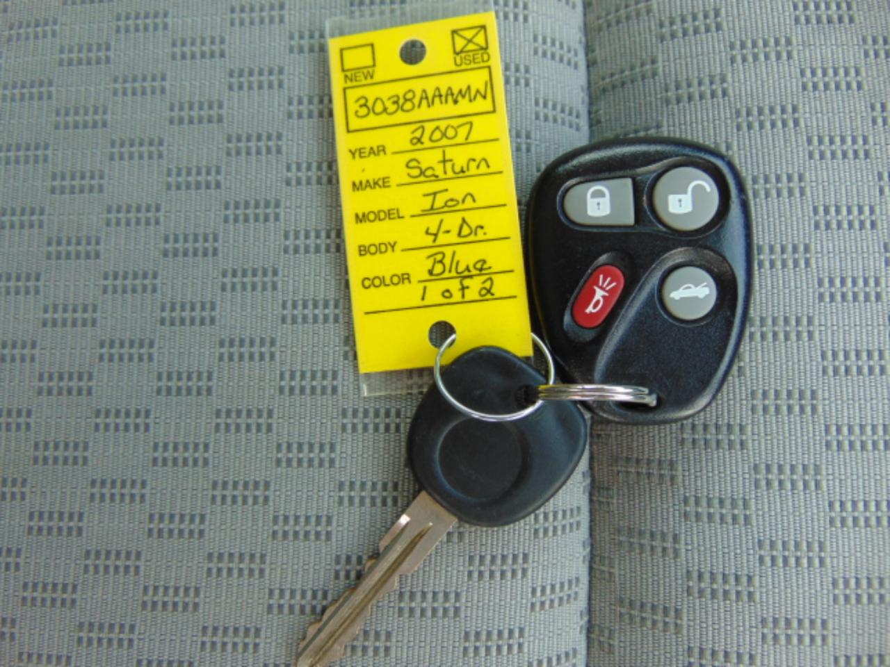 Saturn ION 2 Sedan Automatic 2007