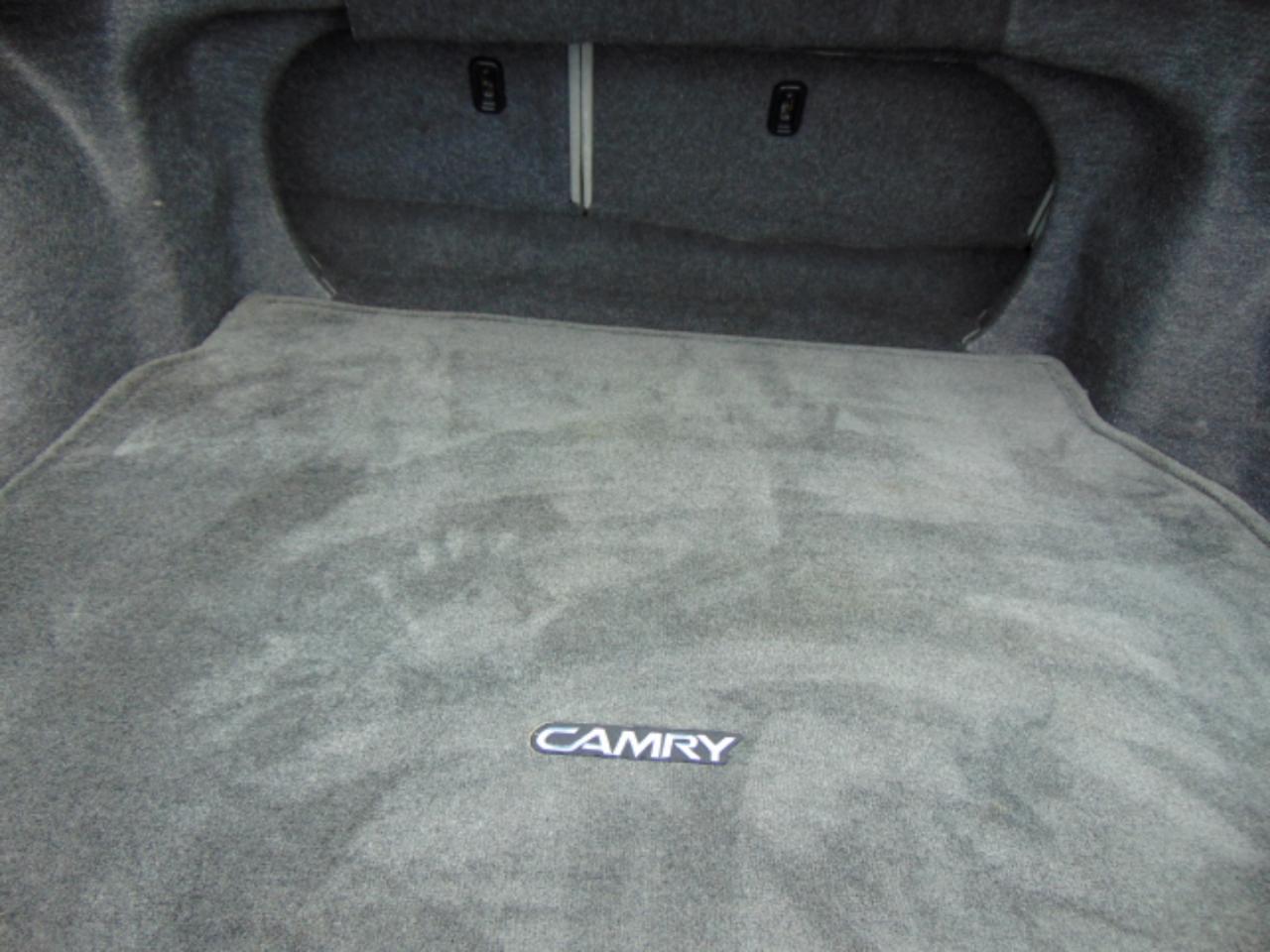 Toyota Camry LE V6 2005