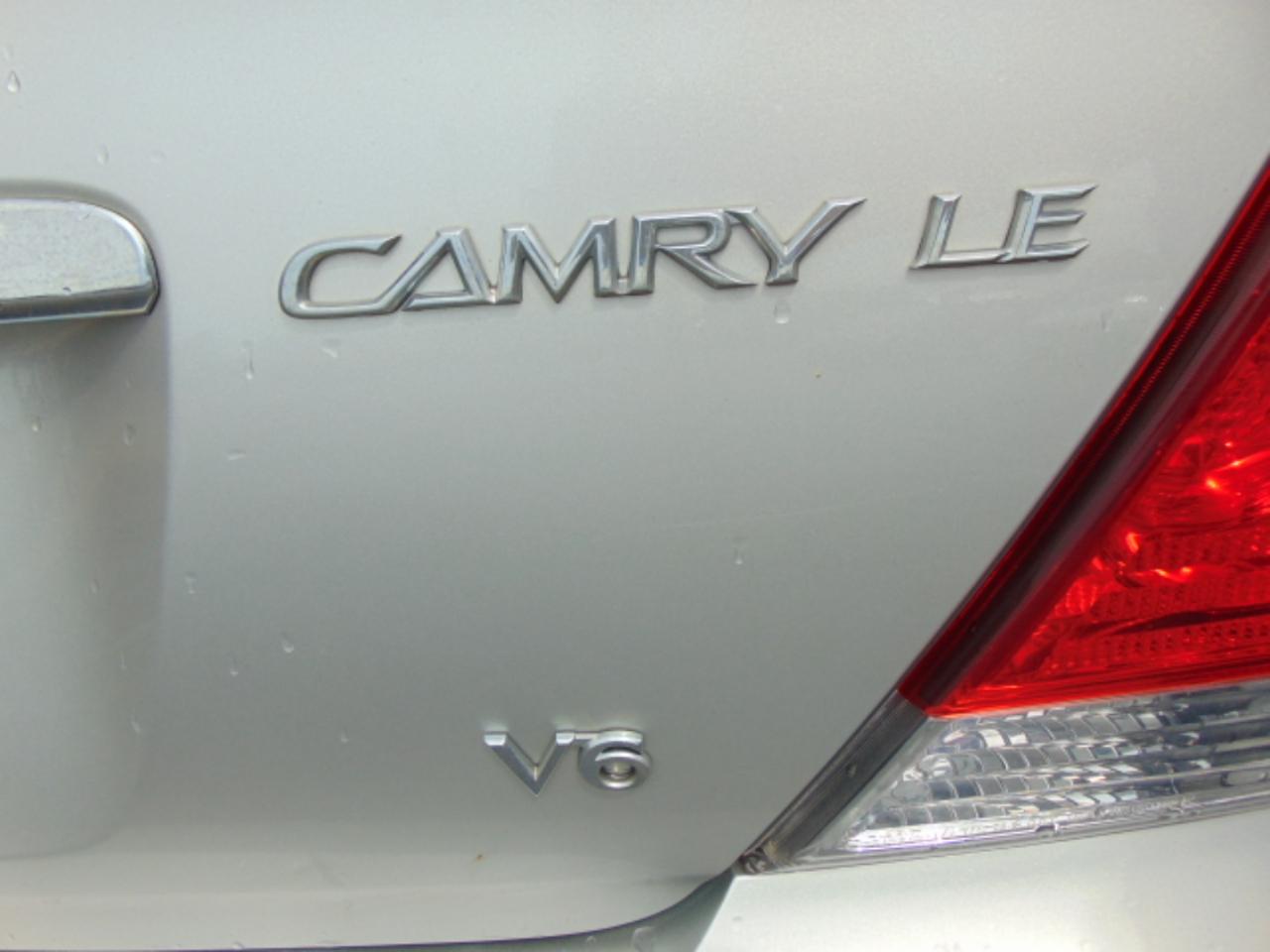 Toyota Camry LE V6 2005