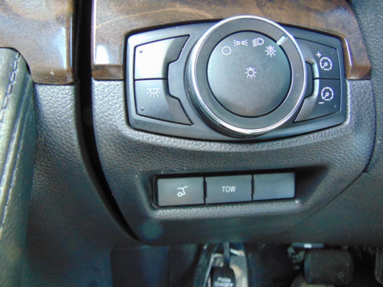 Ford Explorer Limited 4WD 2013