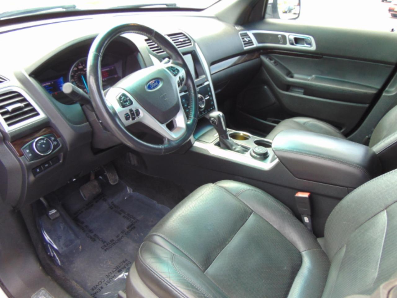 Ford Explorer Limited 4WD 2013