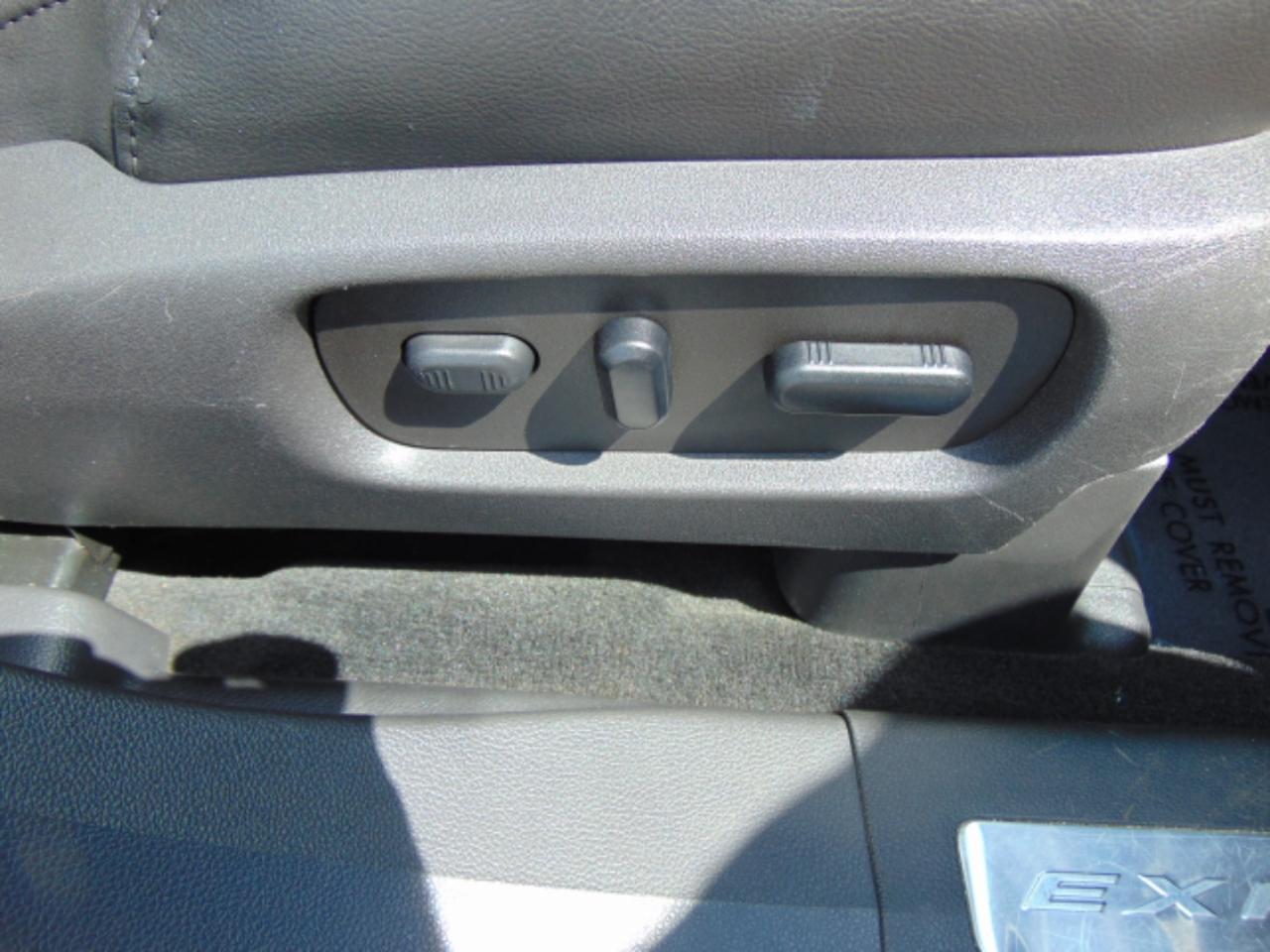 Ford Explorer Limited 4WD 2013