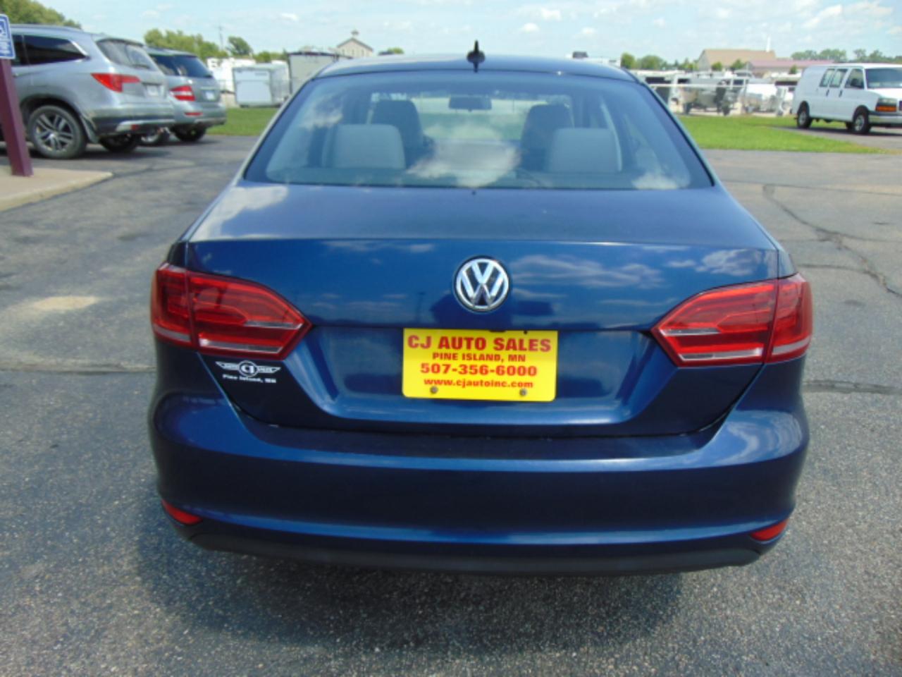 Volkswagen Jetta Hybrid Base 2013