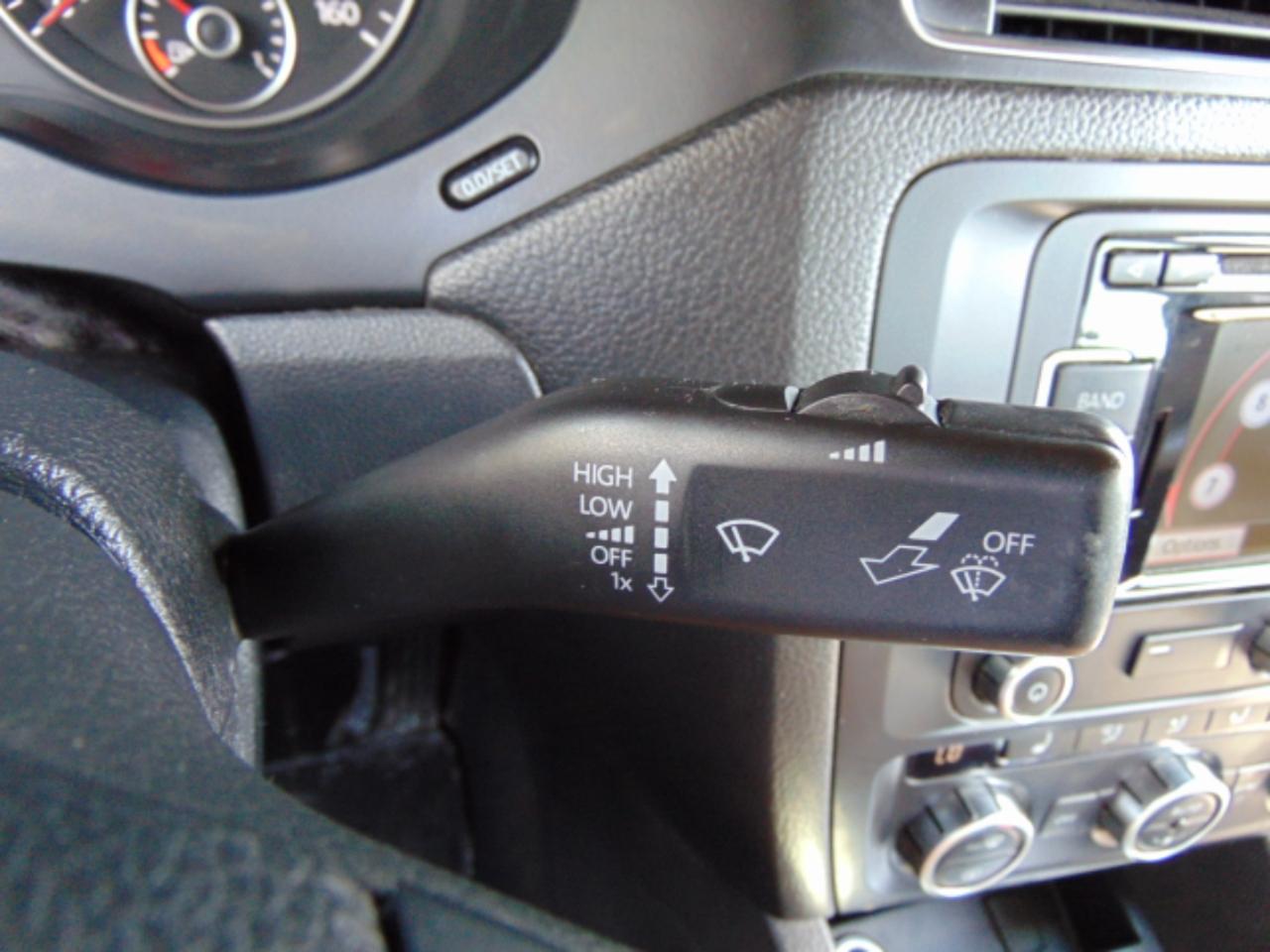 Volkswagen Jetta Hybrid Base 2013